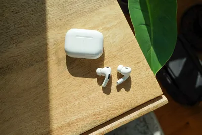 Apple AirPods 2 Review: Safe, Simple Wireless Freedom | Digital Trends