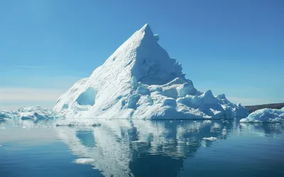 Айсберг вид над водой и под водой…» — создано в Шедевруме