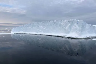 Айсберг размером в полторы Москвы вынесло в воды Южного океана