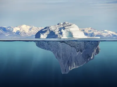 Верхушка айсберга плавают в воде Стоковое Изображение - изображение  насчитывающей природа, иллюстрация: 172760697