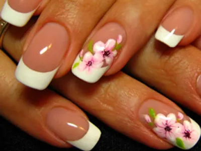 Акриловые яркие цветы на ногтях (ФОТО) - trendymode.ru