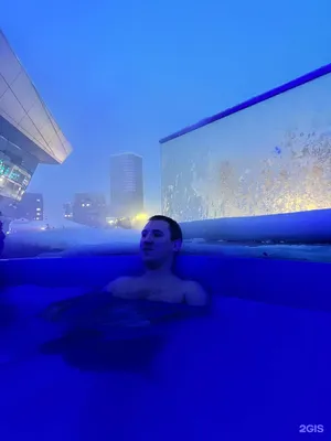 Что такое Акваклуб VODA? ⠀ ⠀ 💧Акватриум - чистейший бассейн, площадью 600  кв.м, оснащенный гидромассажными аэрошезлонгами снимает… | Instagram