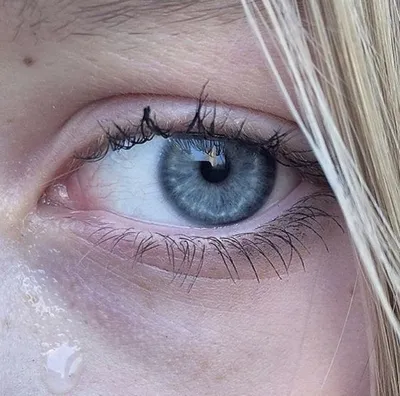Хрустальные голубые глаза» — создано в Шедевруме