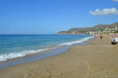 Турция, Аланья, пляж Клеопатры (Cleopatra Beach) - «Пляж Клеопатра в 2021  🇹🇷 Туриста едва не унесло в море, но спасатель вытащил его на берег на  моих глазах!» | отзывы