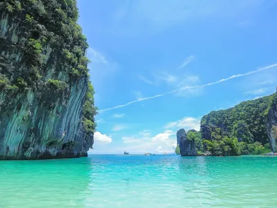 Лонгтейл На Тропическом Пляже В Андаманское Море, Таиланд Фотография,  картинки, изображения и сток-фотография без роялти. Image 40669687