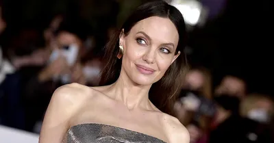 Анджелина Джоли решила вывести все татуировки, связанные с Брэдом Питтом -  Stars - Главред