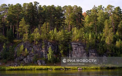 Река Ангара В Иркутске — стоковые фотографии и другие картинки Река Ангара  - Река Ангара, Набережная - Структура здания, Лето - iStock