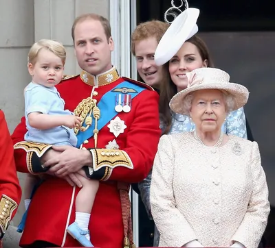 7 самых безумных теорий заговора о британской королевской семье |  MARIECLAIRE
