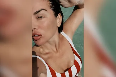 40-летняя Анна Седокова опубликовала фото в купальнике и без макияжа -  Газета.Ru | Новости