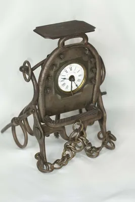 антикварные часы в стеклянном корпусе 3d визуализация с видимым механизмом  на влажном фоне, старинные часы, старые часы, золотые часы фон картинки и  Фото для бесплатной загрузки