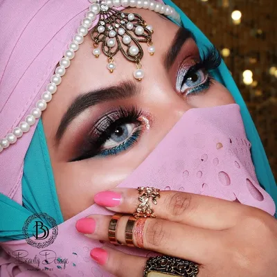 Восточная красота. | Интересный контент в группе Салон красоты | Макияж в  арабском стиле, Нанесение макияжа на глаза, Макияж глаз в арабском стиле