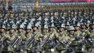 Парад по-северокорейски: чем намерен удивить мир Ким Чен Ын – DW –  09.10.2020
