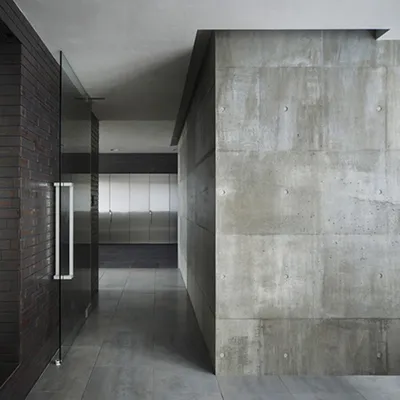 Арт-бетон своими руками: что такое архитектурный бетон, как применять в  отделке интерьера, украшения фасада дома и ландшафтном дизайне?