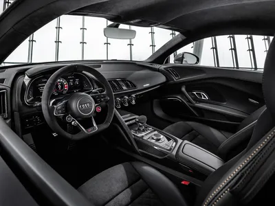 Интерьер салона Audi R8 Spyder . Фото салона Audi R8 Spyder