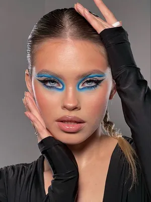 Makeup inspiration 🖤 | Авангардный макияж, Идеи макияжа, Подиумный макияж