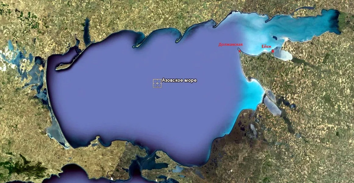 Глубина азовского средняя и максимальная. Карта глубин Азовского моря. Рельеф дна Азовского моря. Азовское море глубина рельеф дна. Бассейн Азовского моря на карте.