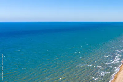 Пляж в азовское море деревня территории Peresyp краснодарский край.  Стоковое Изображение - изображение насчитывающей село, горизонт: 204842293