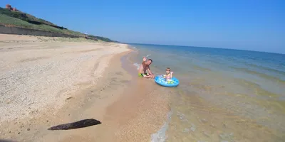 Ейск, Голубицкая, Должанская и Кучугуры попали в топ-5 популярных курортов Азовского  моря для летнего отдыха