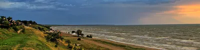 Таганрогский залив Азовское море в Ейске