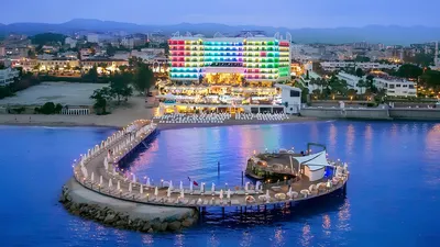 https://www.tripadvisor.ru/Hotel_Review-g609052-d7391617-Reviews-Azura_Deluxe_Resort_Spa-Avsallar_Alanya_Turkish_Mediterranean_Coast.html