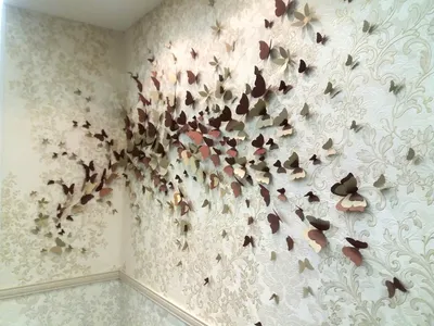 Бабочки на стене,виды и техники изготовления своими руками
