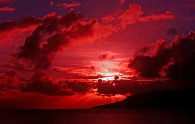 Багровый закат, невероятно красиво, …» — создано в Шедевруме