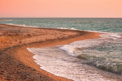 Бакальская коса в Крыму - пляж, места для отдыха с палатками