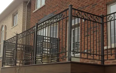 Балконные ограждения с помощью фигурной резки металла.