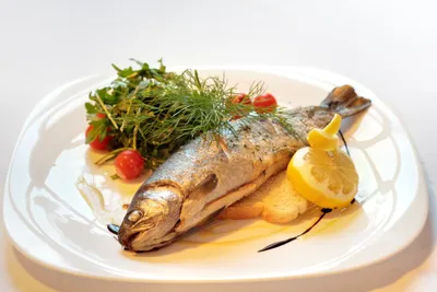 Какие горячие блюда из рыбы готовят на банкеты?