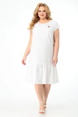 Прямое платье из хлопкового шитья с брошью, белое - купить в Москве ◈ цена  в интернет-магазине «L'Marka»