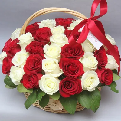 Композиция Корзина из 101 белой розы» с розами - купить в Благовещенске за  35 060 руб