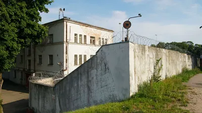 В Даугавпилсе загорелась тюрьма \"Белый лебедь\" - 22.03.2022, Sputnik Латвия