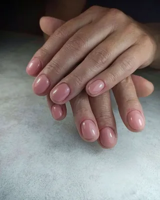 Изысканный светлый маникюр - какие ногти сделать в телесном и розовом цветах