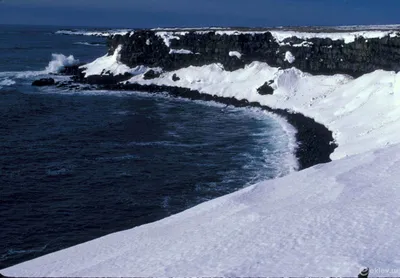 На севере Камчатки Берингово море вышло из берегов и затопило аэропорт •  Портал АНТИКОР