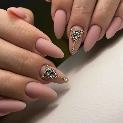 Лучшие идеи маникюра со стразами - статьи компании «Интернет-магазин \"New  Style Nails\"»