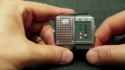 Бинарные часы 01 The one Slider SD130R1 — Видео | ВКонтакте
