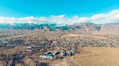 Sheraton Bishkek - Мы знаем, нас видно из многих окон. Ваш постоянный  спутник в вечернем Бишкеке-Шератон ✨ Наши контакты: 0312 312 111 We know we  are visible from many windows. Your