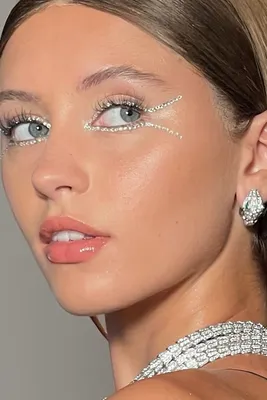 Каким будет макияж в 2022 году? Предсказывают бьюти-эксперты | Vogue Russia
