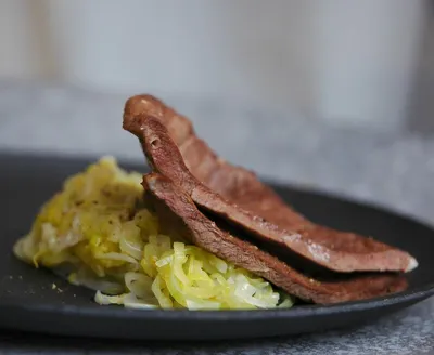 Рецепт говяжьего сердца, томленого в пиве с фото пошагово на Вкусном Блоге