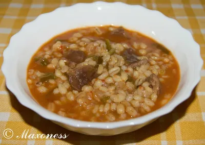 Салат из говяжьего сердца с яблоком, гранатом и яйцами • рецепт на  difoodlover.com