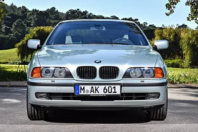 BMW e39 525 в 2022 | НАСТОЯЩАЯ Беха пятерка! Стоит ли брать?! - YouTube