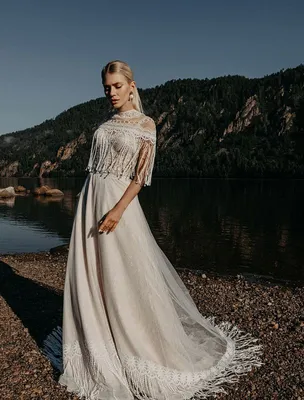 Этническое свадебное платье со съемным болеро купить в Москве