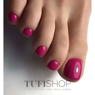 Бордовый педикюр: идеи дизайна (51 фото), популярные техники и оттенки |  Pretty toe nails, Toe nail designs, Toe nail color