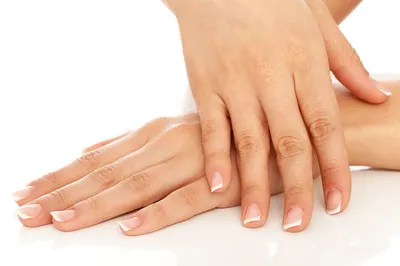 Продольные борозды на ногтях - что это и как лечить