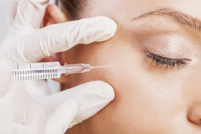 Facelift Vs Botox: Which One To Choose?