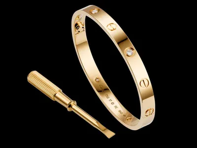 Браслет Cartier Love, 4 бриллианта купить в Москве за 750 000 руб. Женские  Розовое золото