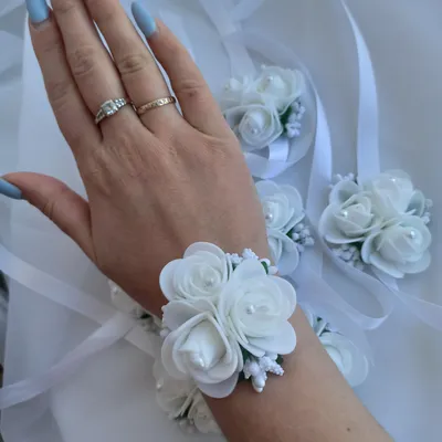 Комплект из 10 шт. Свадебная бутоньерка/браслет на руку невесте и подружкам  невесты. купить по выгодной цене в интернет-магазине OZON (799295196)