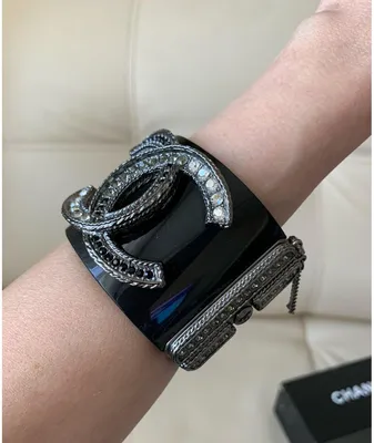 Браслеты CHANEL PRE-OWNED для женщин купить за 105000 руб, арт. 1393002 –  Интернет-магазин Oskelly