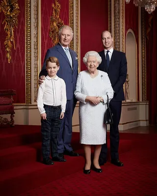 Британская королевская семья выпустила новое новогоднее фото - Новости на  KP.UA