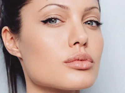 Макияж Анджелины Джоли: как выглядеть как звезда - ФОТО